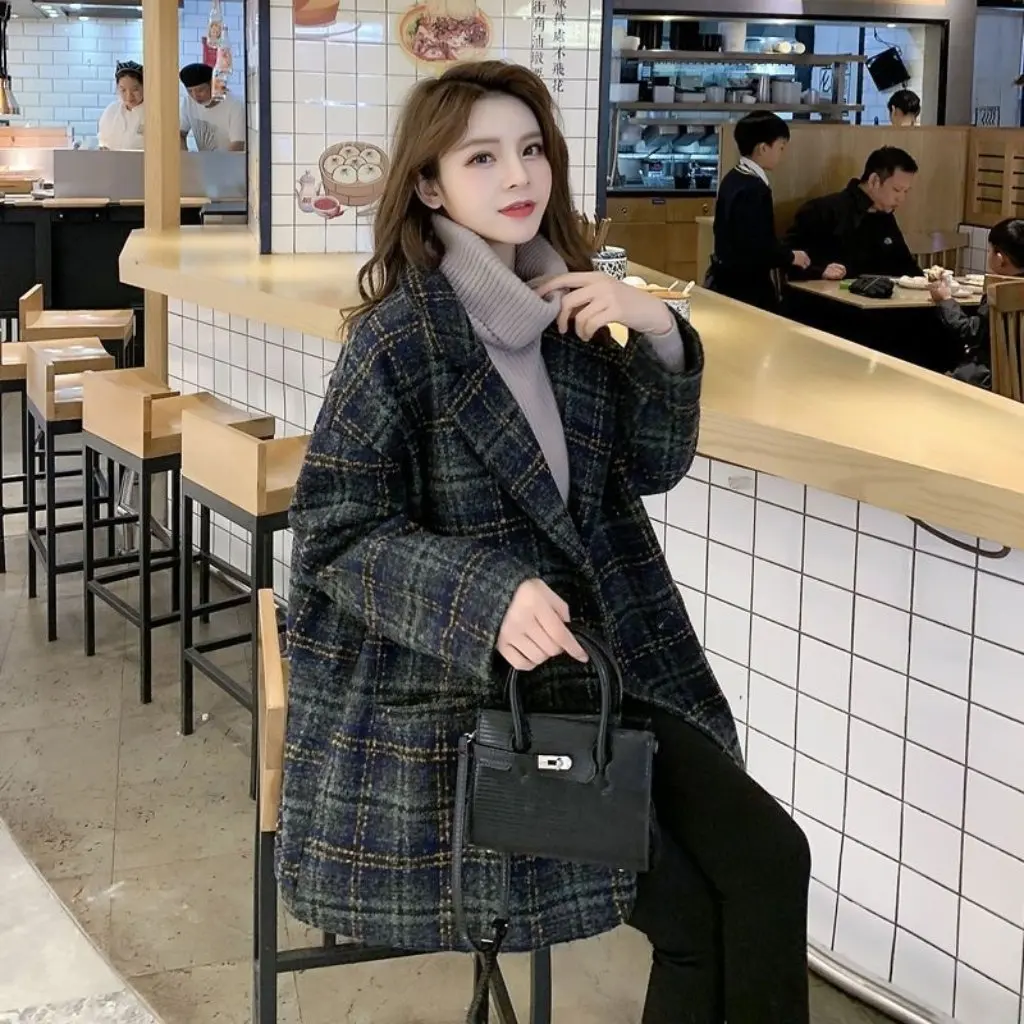 

Women's Mid-Length Plaid Coat Cotton/Woolen Blend Loose Fit Autumn Fashion Outerwear