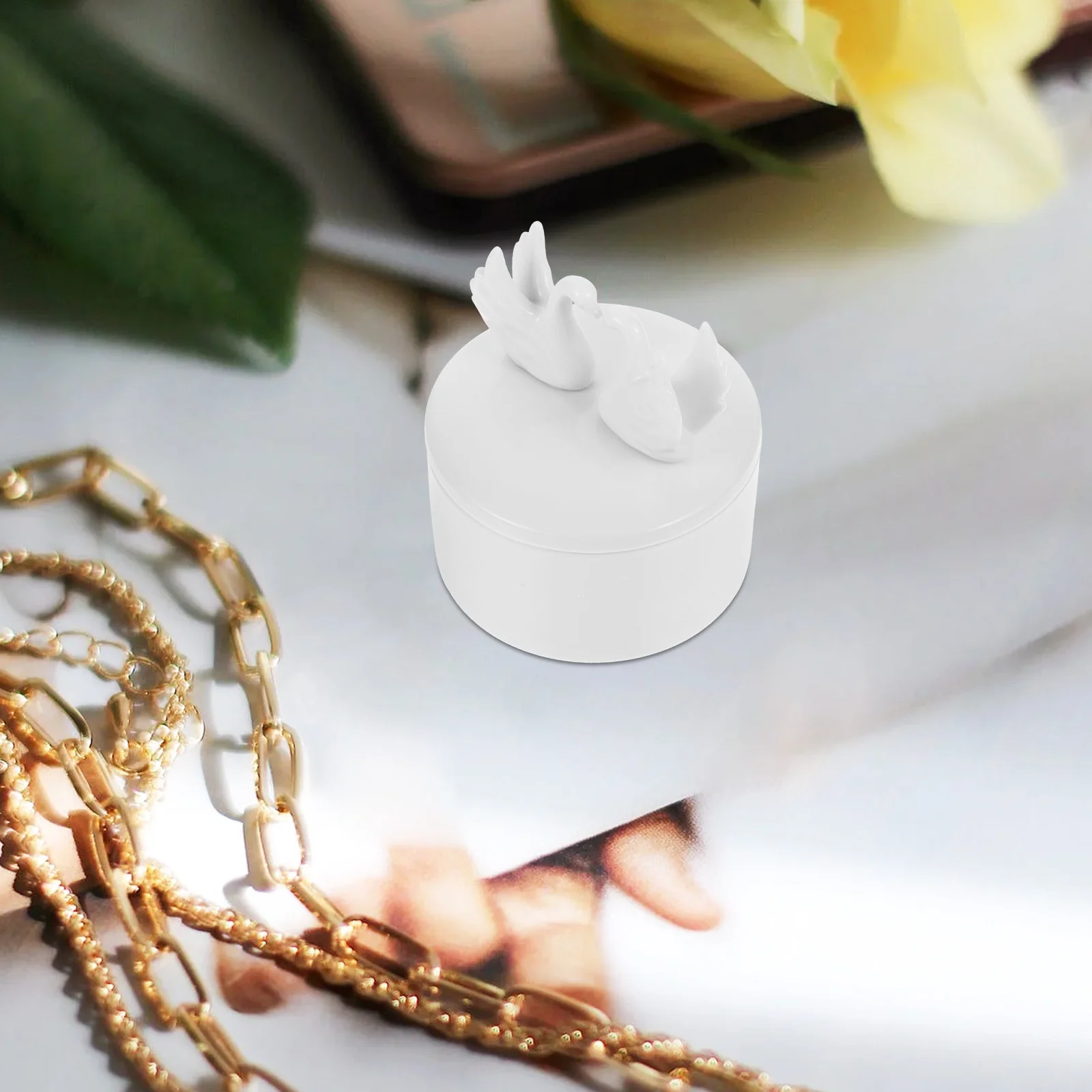 

Керамический органайзер для ювелирных изделий в виде лебедя, настольный ящик для хранения колец, серег, ожерелья, браслета, керамический декор, органайзер для ювелирных изделий и ожерелья