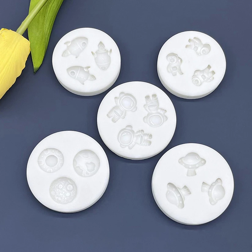 Astronaut Rocket The Earth Planet UFO Silicone Mold Sugarcraft Cupcake Baking Mold Fondant Cake Decorating Tools