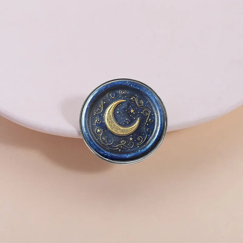 Wholesale Round Brooches Cartoon Retro Fantasy Style Metal Badges Small Gifts Cap Pins for Backpacks Backpack Pin Brooch Lapel