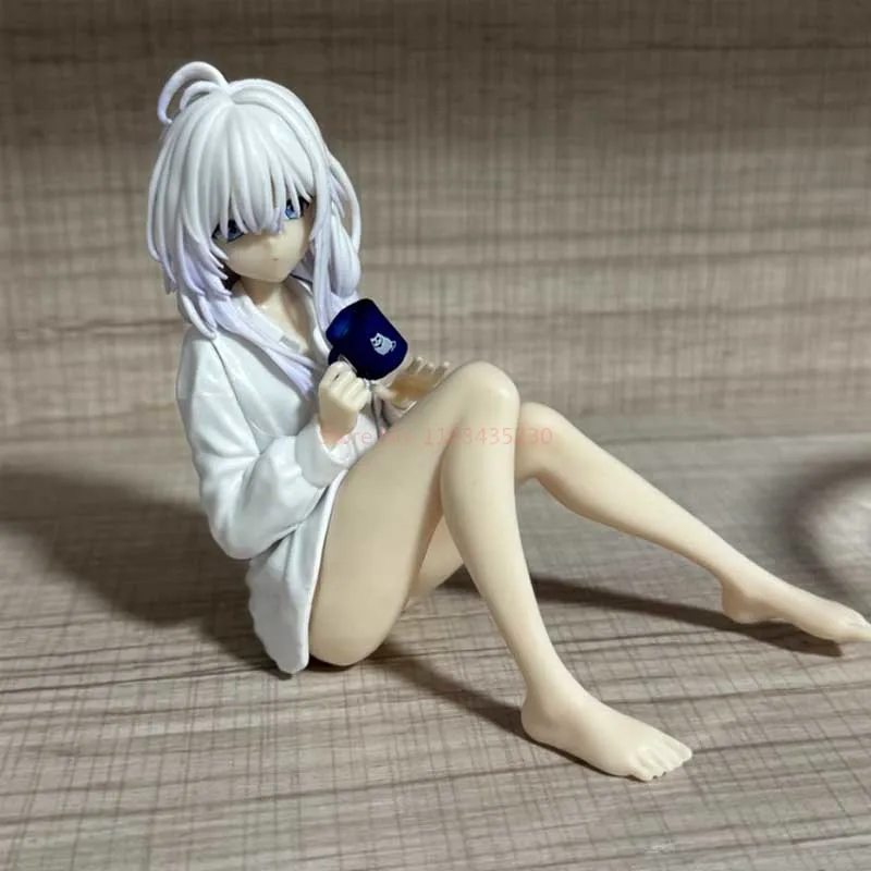 Majo No Tabitabi Elaina figurine coréenne vêtements de nuit Anime Pvc figurine d'action délicate jouet Sculpture à collectionner modèle poupée ornement