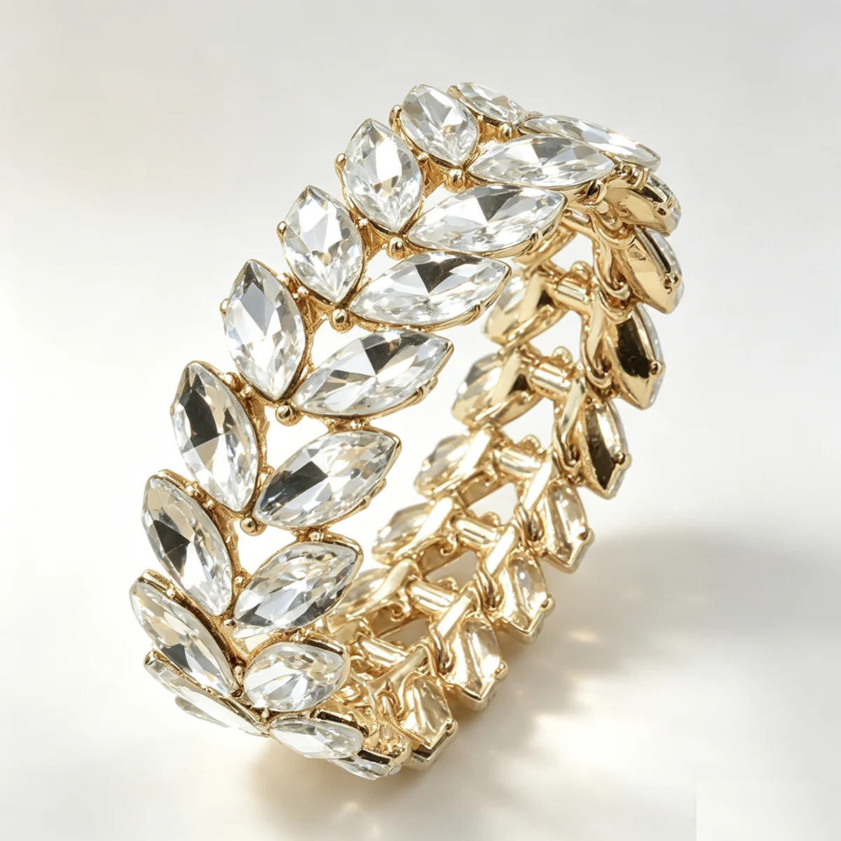 Luxuriöses Breites Strass-Armband für Damen, Geometrischer Kristall-Schmuck für Hochzeit und Party, Pailletten-Schmuck, Vergoldetes Ausziehbares Damenarmband – Detail 3