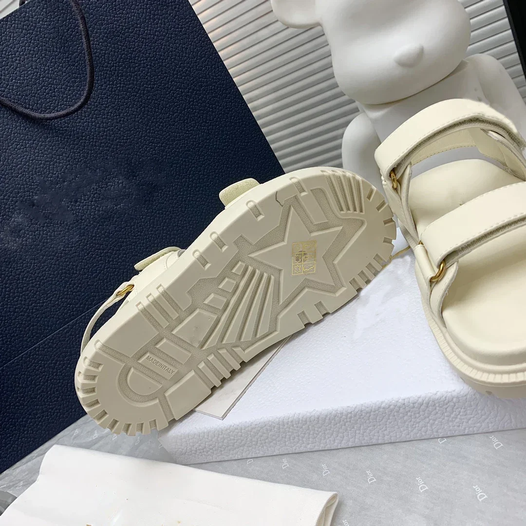 Design 2024 New European and American Sandals Women Shoes Design Women Sandals Open Toed Fairy Outwear Women Slippers