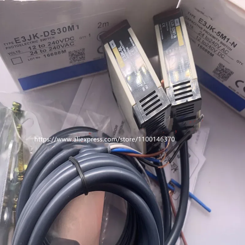 

2 шт. новые высококачественные фотоэлектрические датчики диффузного отражения E3JK-DS70M1, 220 В