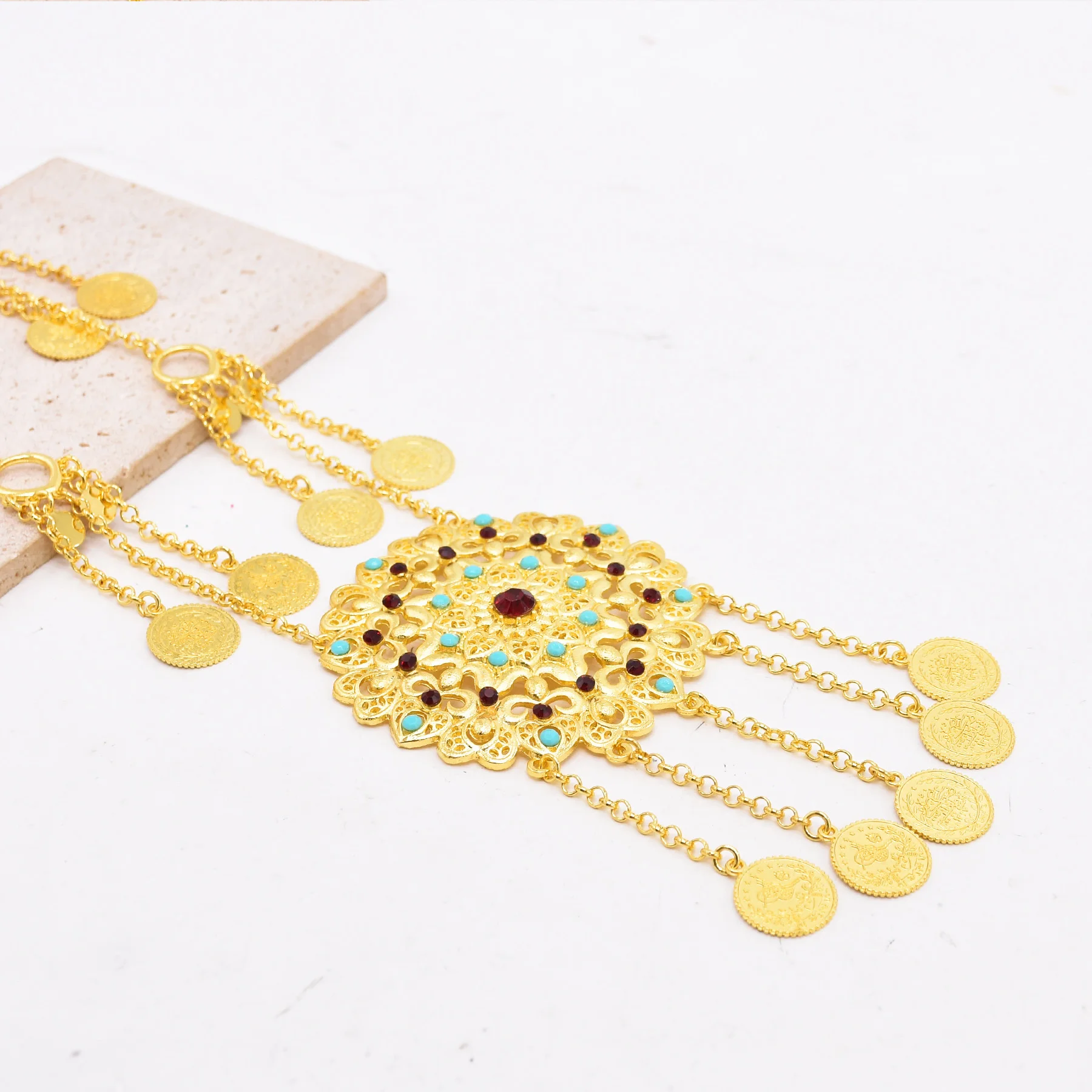 สร้อยคอพู่ห้อยเหรียญชุบทองสไตล - Ethnic Fashion Co In บทวิจารณ์และราคา