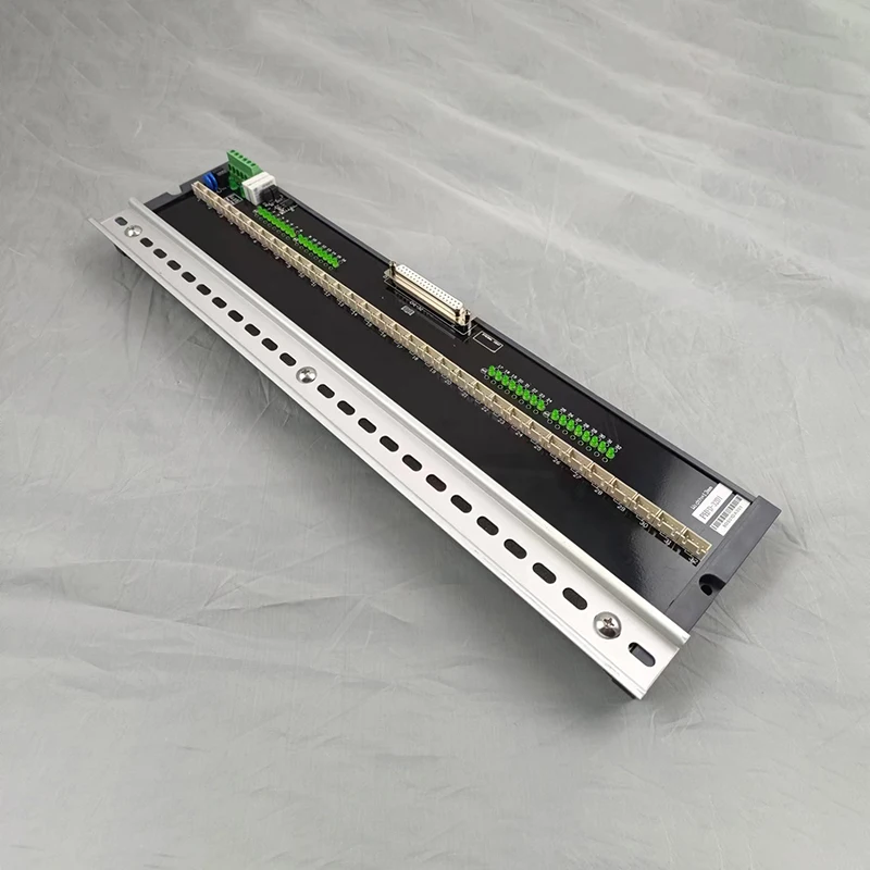 2-Pole Screw Terminal Block 50A 1-5 AWG with Brass Touchpoint for Analog Input Isolated Redundant Board1 units per package