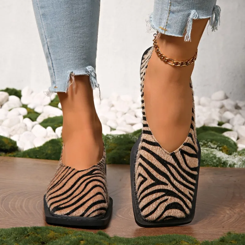 

Women Flats with Square Toe and Colorblock Design Slip-on Design for A Non-slip Fit Perfect for Spring Casual Wear Low-top Shoes