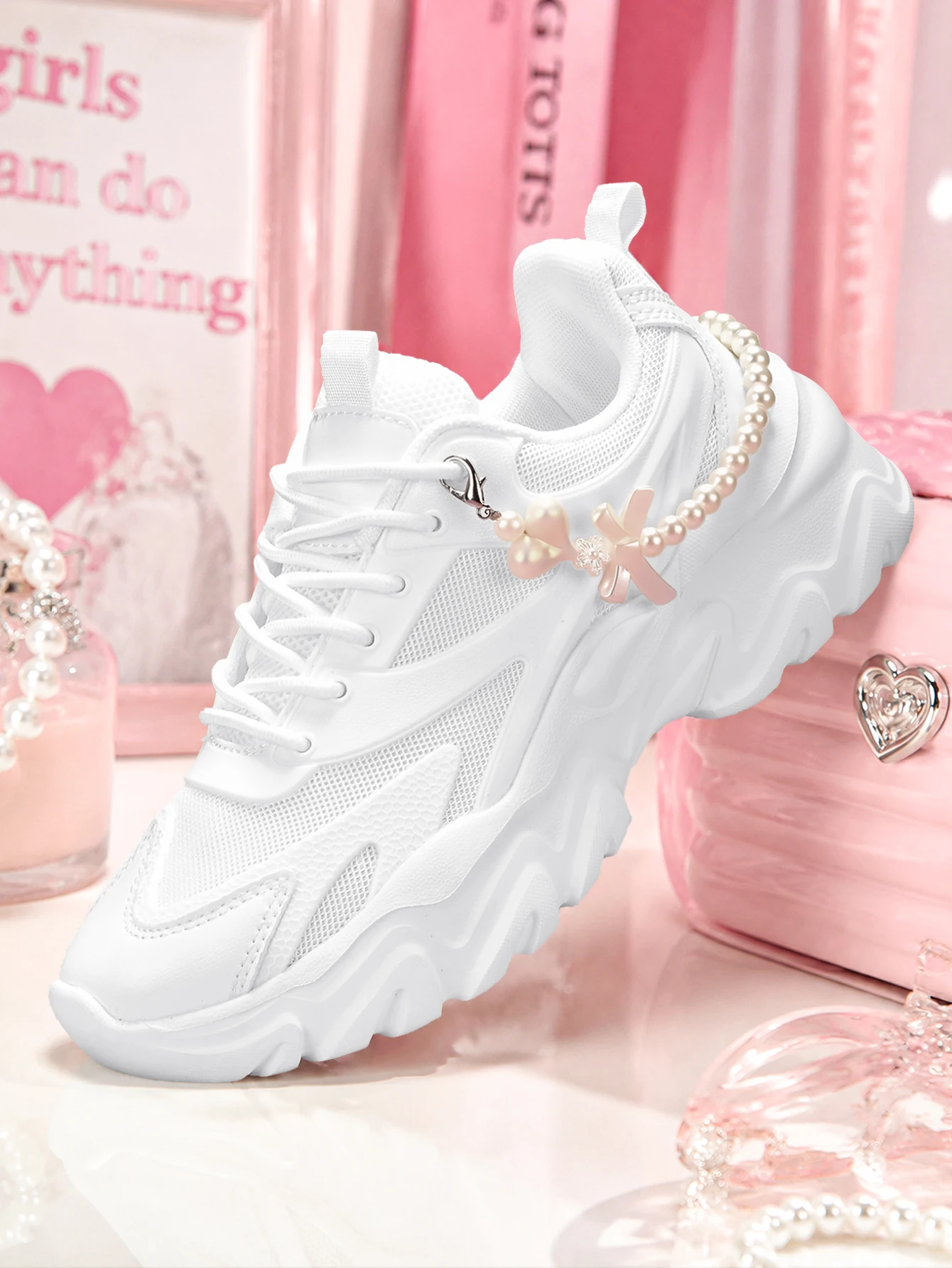 Women's 2026 New Sweet-Cool Y2K Style Thick-Soled Vulcanized Shoes with a 5cm Height Increase, Versatile Casual White Sneakers, Breathable Mesh Fabric with Snake-Pattern Texture Upper, Detachable Heart-Shaped Bowknot and Pearl Chain Pendant, Round Toe Lace-Up Design, Eva Cushioning Wave Sole, Suitable for All Seasons, Student-Friendly Daily Commute Street Fashion Shoes