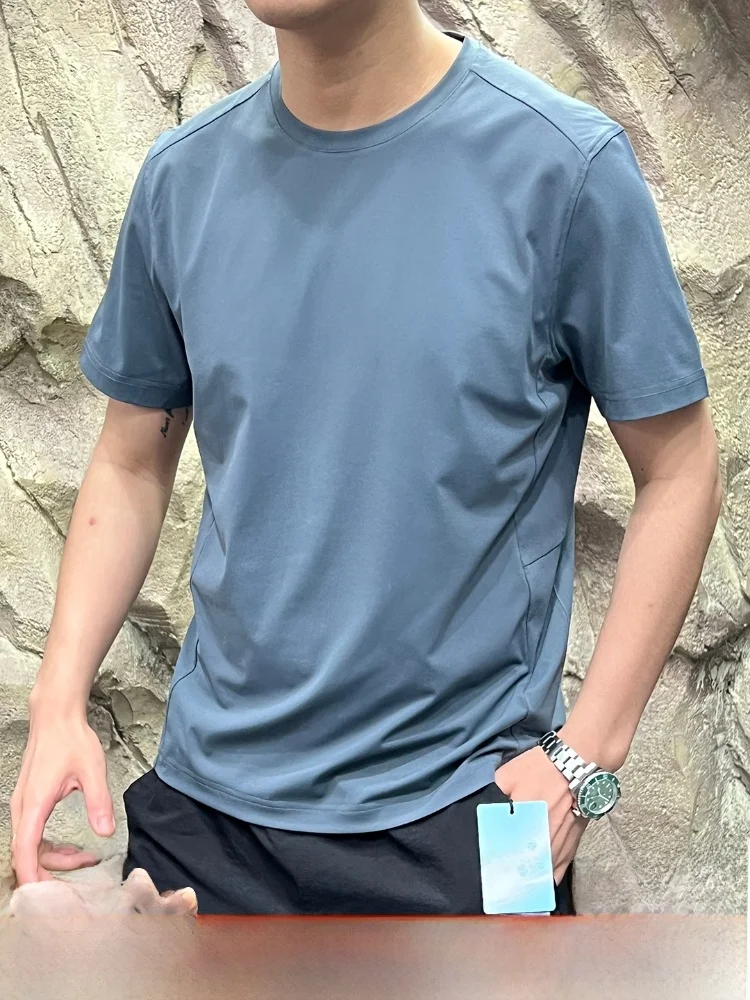 

Ultra-Light Qui-Dry Breathable ort Sve Golf T-irt All-Weather Series Scene-Min Switch D-Series High-End Men's Tee