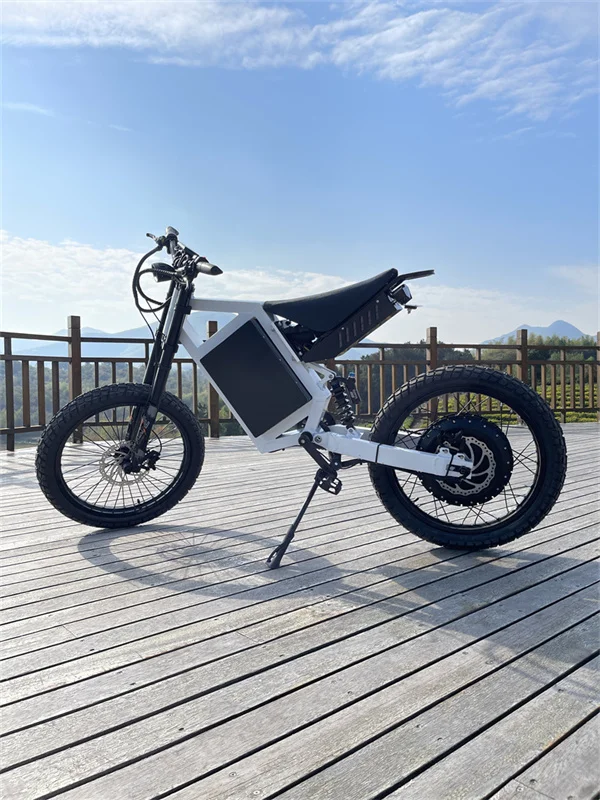 Leistungsstarkes 5000W-15000W Elektrofahrrad für Erwachsene, 72V Spannung für Bergstadt und Langstrecken-Straßenreiten mit fetten Reifen