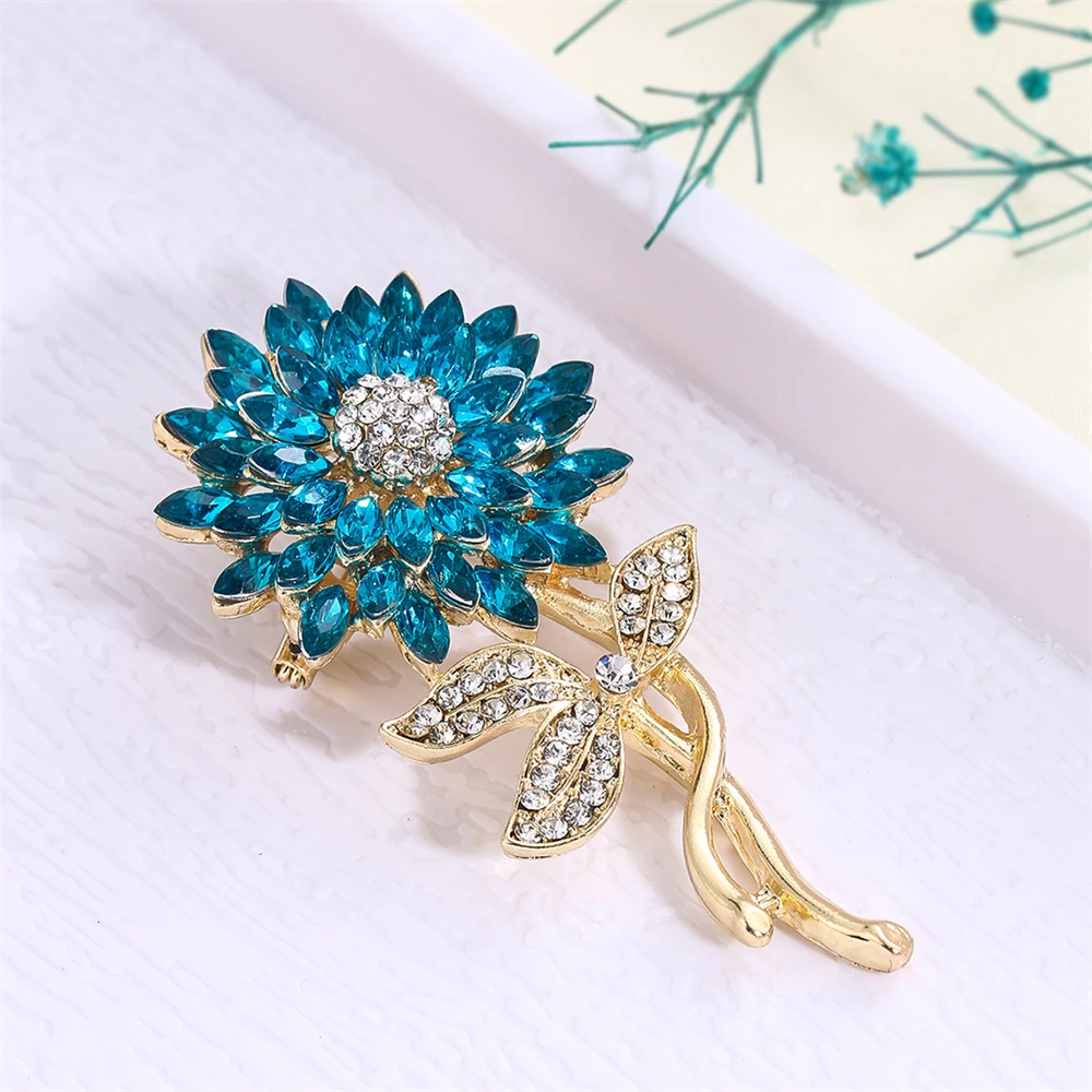 Korean Full Rhinestone Sunflower Brooches for Women Luxury Design Jewelry Party Wedding Gifts Trendy Charm Shiny Brooch Pins