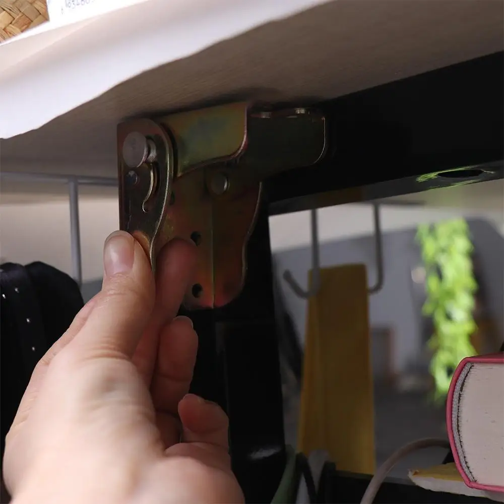 Connettore da tavolo Staffa per gamba da tavolo pieghevole Resistenza alla corrosione Gambe da tavolo pieghevoli Cerniere Mobili con superficie liscia in metallo