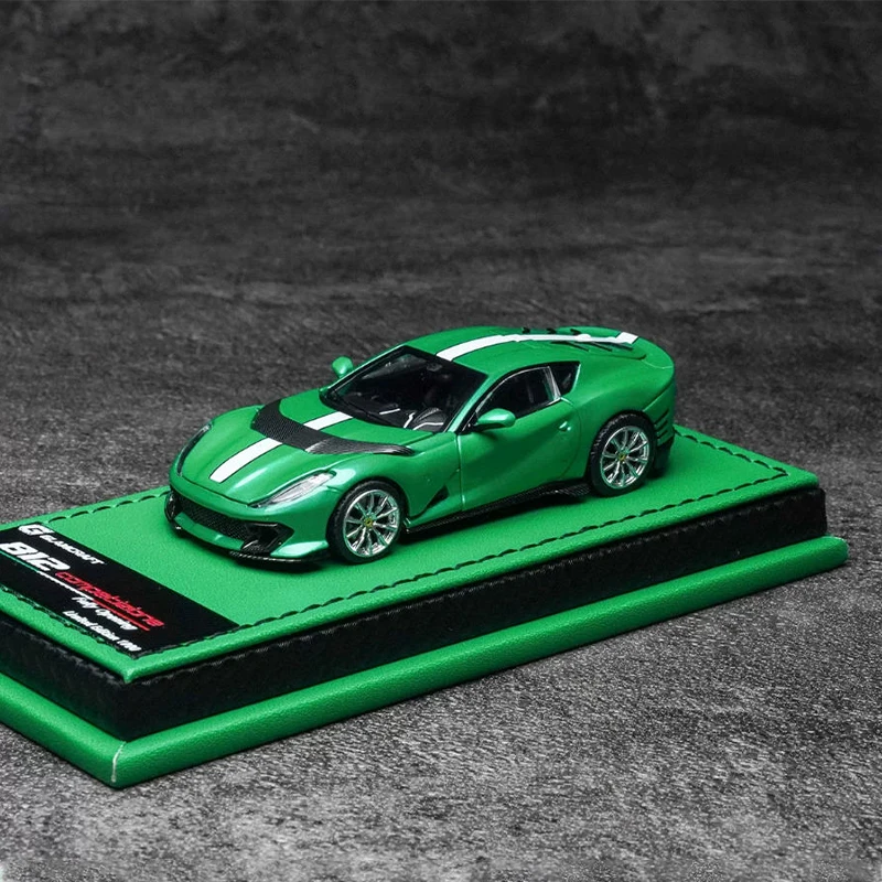 1:64 Scale 812C Super Sport Simulation Alloy Car Model Static Display Collectible Toy Gift Souvenir Decoration