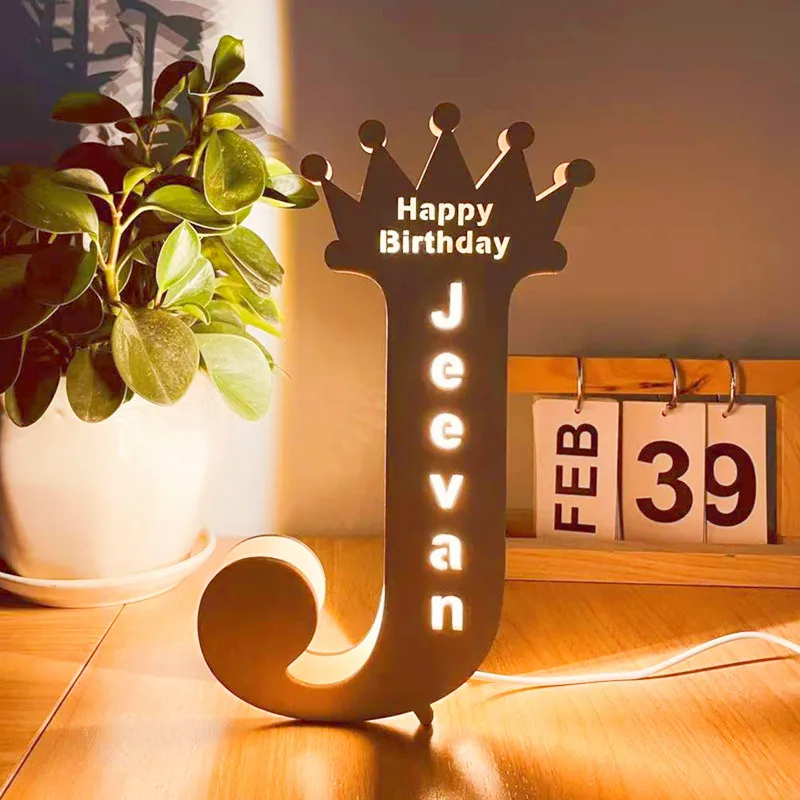 

Wooden Crown Letter Lamp, Personalized, Engraved Name, LED Night Light, Home Ornaments, Decorative Warm Lights, 19cm High