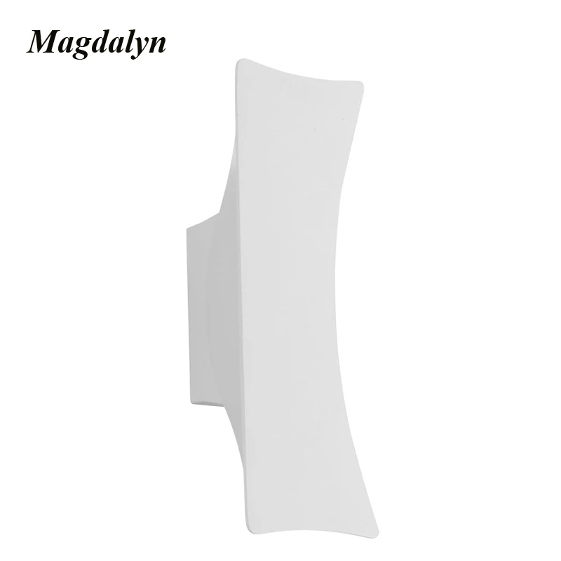 Magdalyn-Lámparas de pared para interiores, luces Led decorativas impermeables para balcón, jardín, hogar, de aluminio, del Norte, del anochecer al amanecer