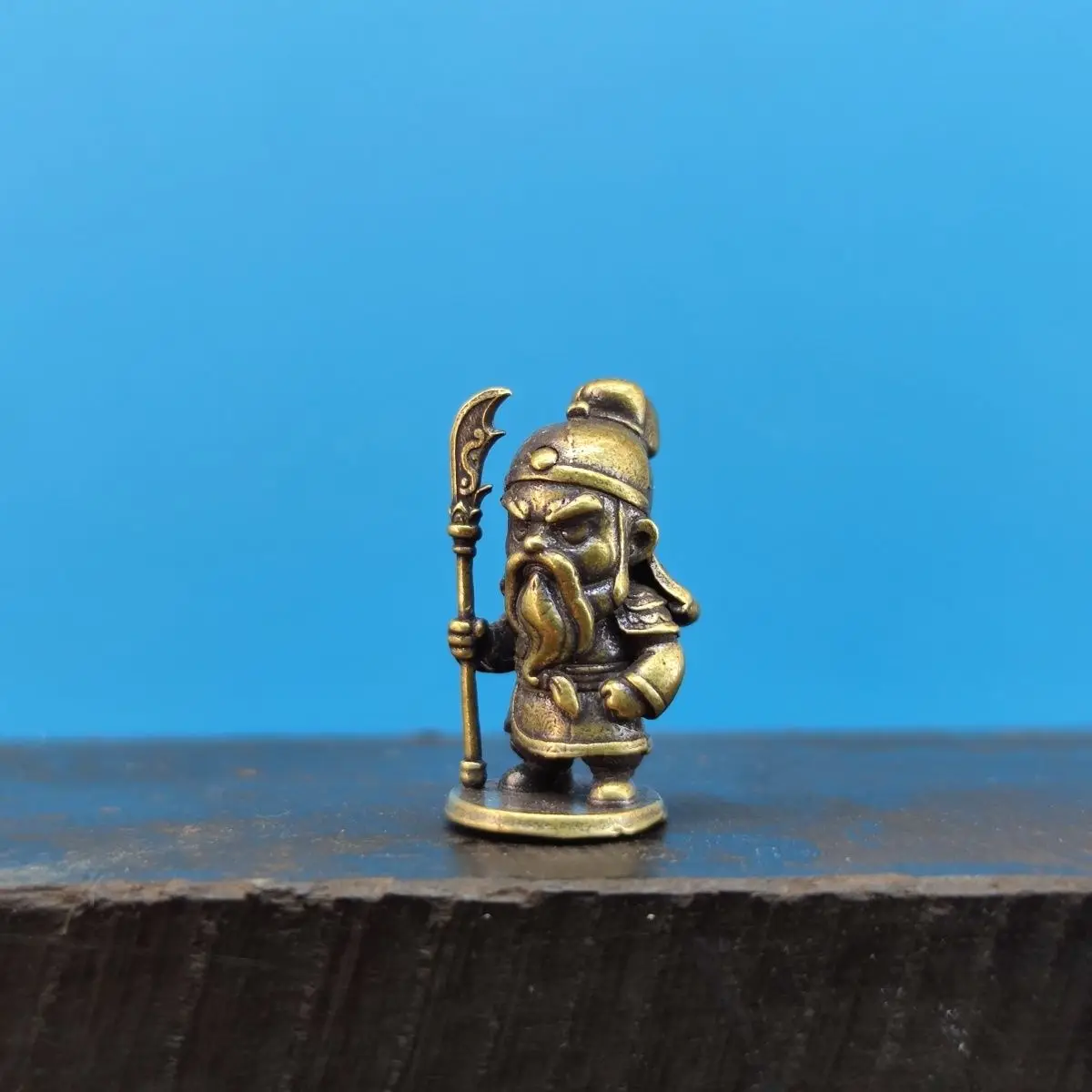Q-version Creative Guan Gong Mini Figurine Desktop Workstation Wealth-attracting Decorative Item Martial Wealth God Toy Gift