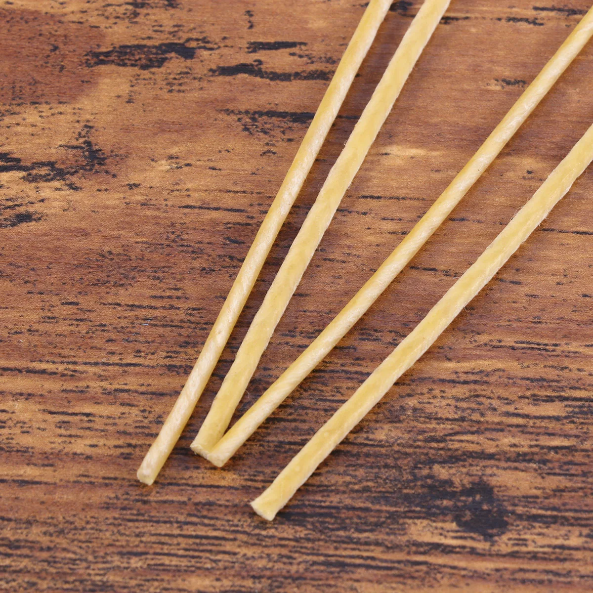 

100Pcs Organic Cotton Wicks Infused with Natural Beeswax Low Smoke Long Burn Suitable for All Candles Ideal for Romantic