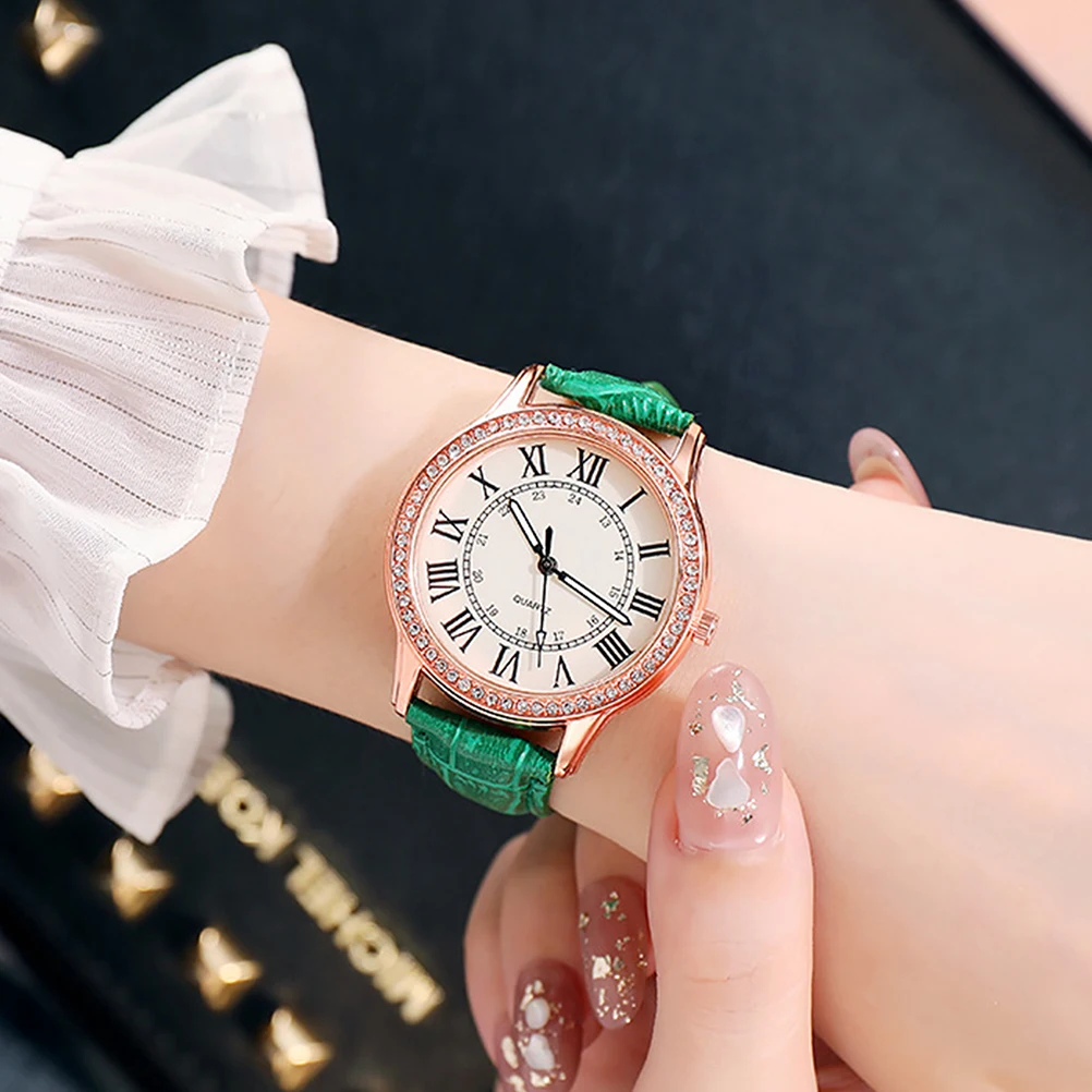 

1pc Diamond Decorative Night Light Women Quartz Watch Elegant Durable Fashionable Lady Wristwatch Gift Clear Scale