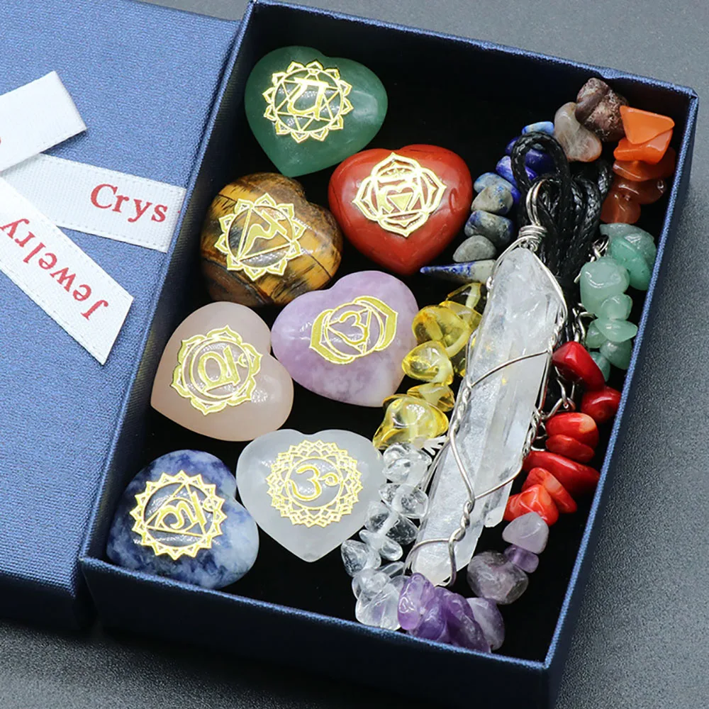 7 Chakra Natural Healing Crystals Set Heart-Shaped Tumbled Palm Stone Colorful Chips Gem Bracelet Clear Quartz Pendant Reiki Kit