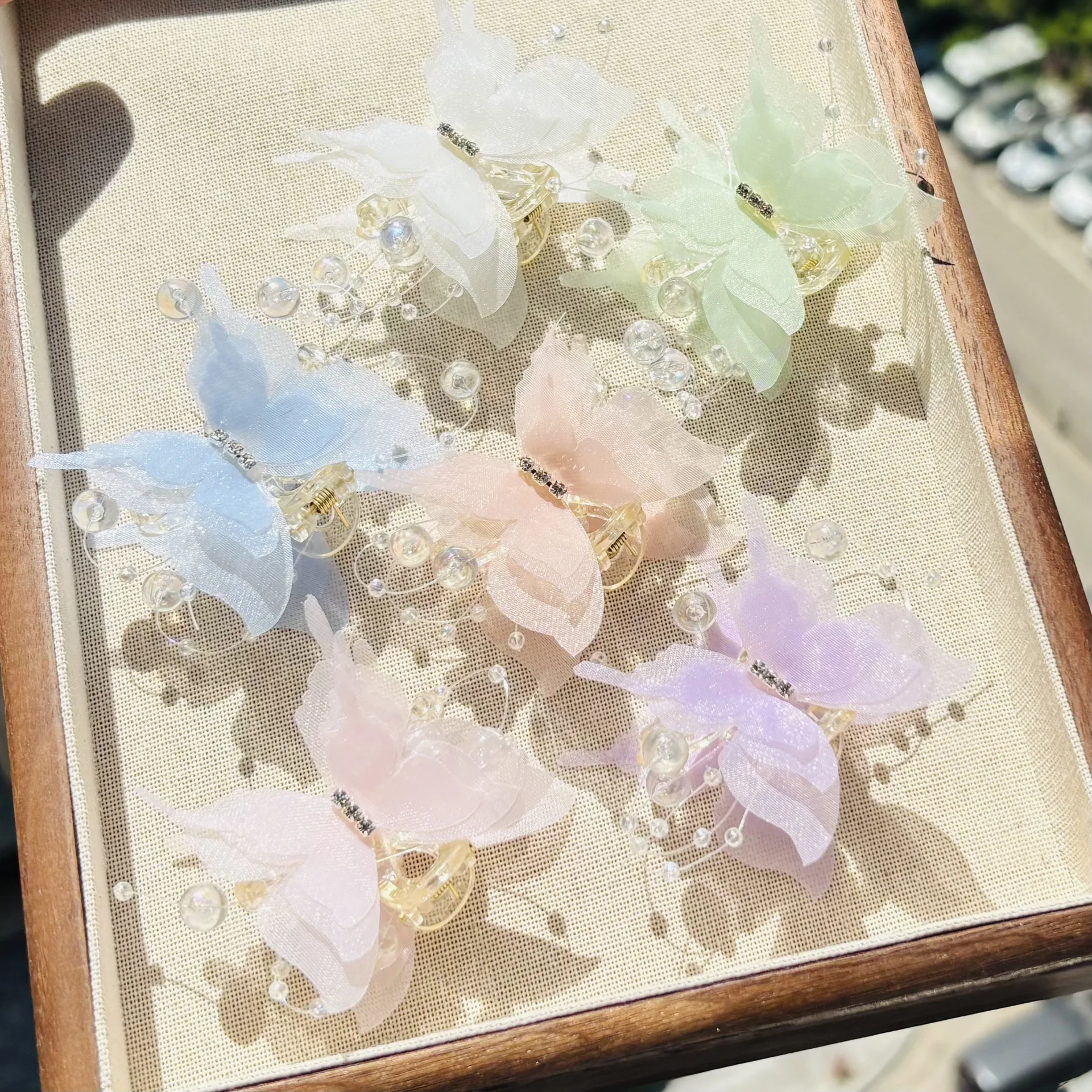 Organza-Schmetterlings-Haarspangen für Frauen, glitzernde Perlen-Haarklammern, Haarschmuck für Abschlussball, Hochzeit, Alltag, Mädchen-Haaraccessoires – Detail 4