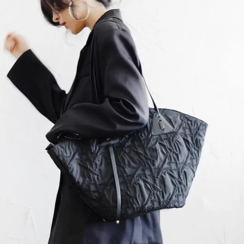 Light Luxury Fashion High-end Pleated Tote Bags Original Personalized Design Large Capacity Single Shoulder Bag For Women Trendy