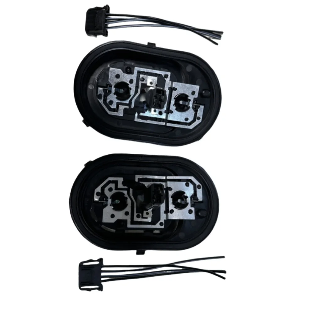 

Rear Tail Light Bulb Socket Pair for Tiguan 5N 2008 2012 ABS Black OEM Numbers 5ND945257 5ND945258 Replacement