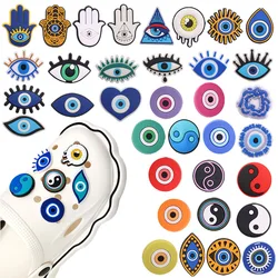 Hete Verkoop 1 Stuks Pvc Schoen Bedels Voor Crocs Accessoires Evil Eyeball Monster Badge Vrouwen Klompen Gesp Kids Pin Mannen Decoratie Jeans