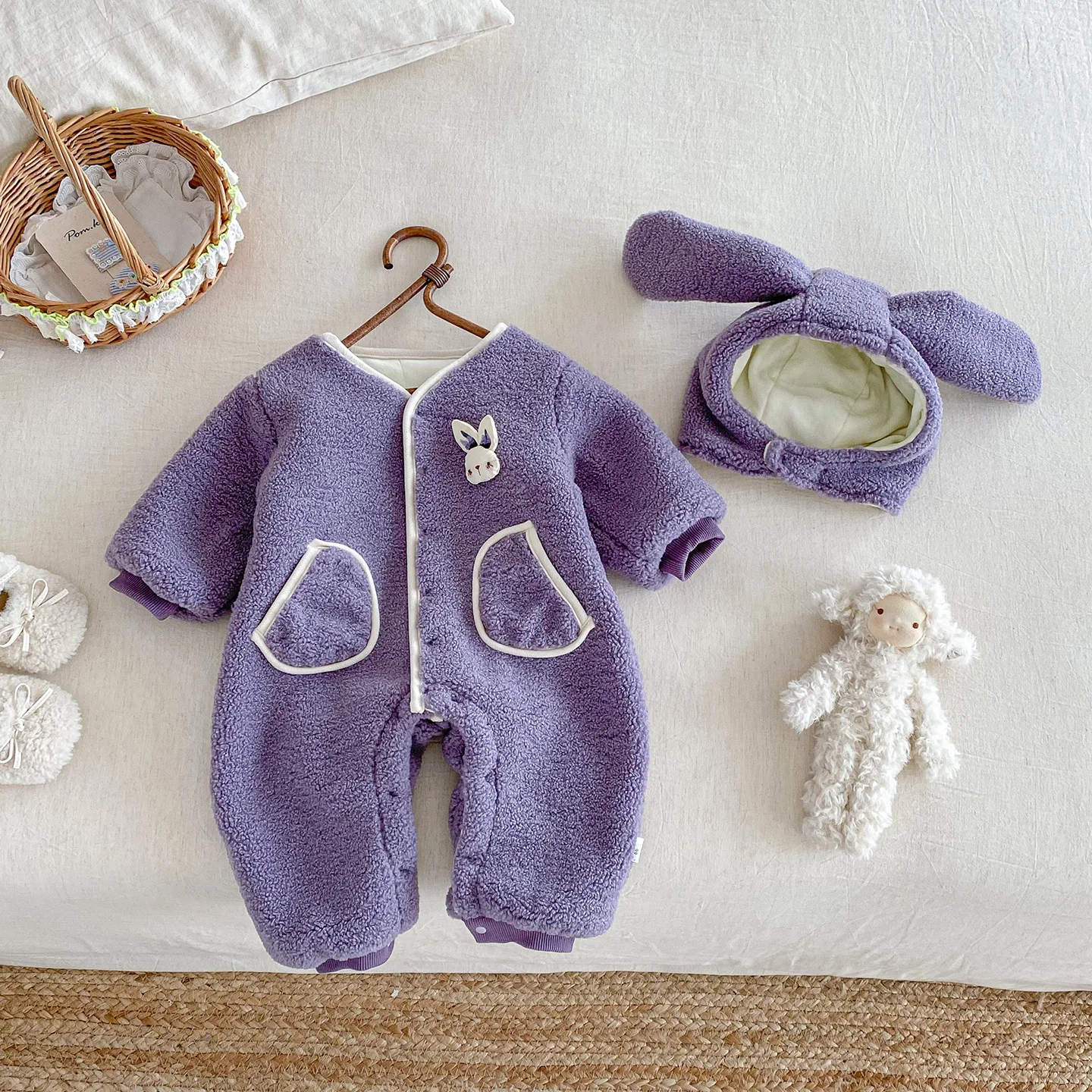 ثوب فضفاض للأطفال الصغار 2025 شتاء سميك دافئ أرنب الرضع طفل الفتيات حللا صوف الضأن الوليد الفتيات داخلية وزرة قبعة #2