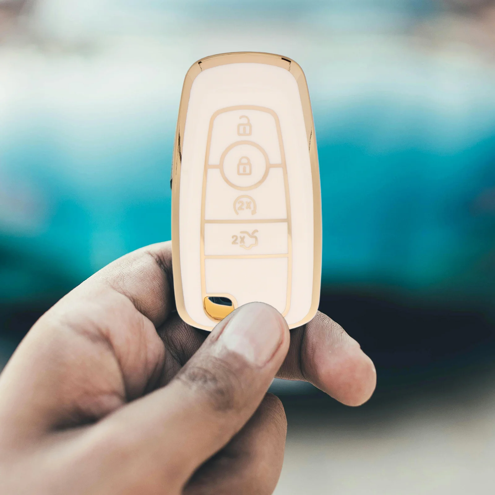 حامل سلسلة مفاتيح DINHEAROM للسيارة وغطاء حماية لجهاز التحكم عن بعد باللون الأبيض