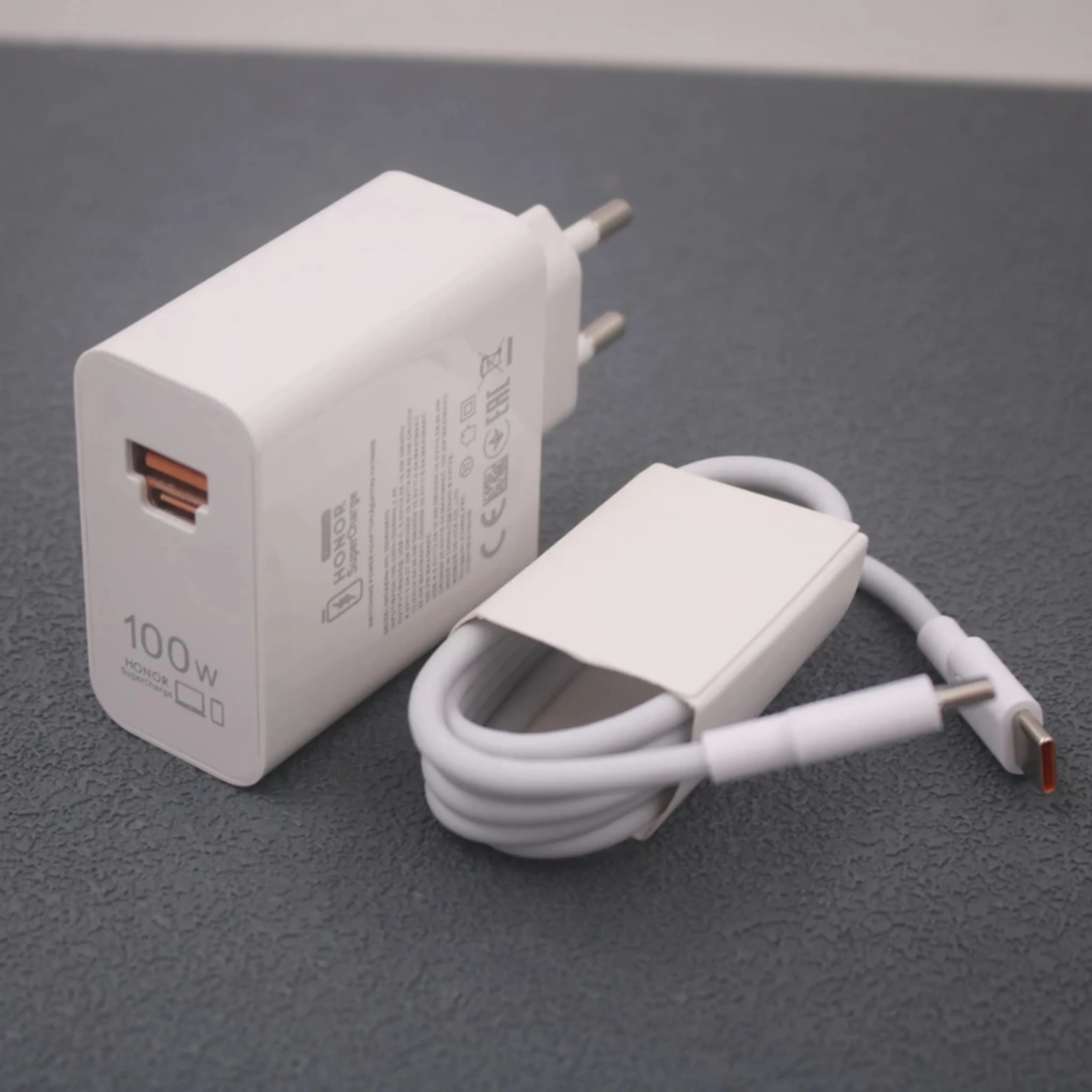 

Суперзарядное устройство Honor 100 Вт, USB A/USB C, двухпортовый адаптер питания для быстрой зарядки для Honor 400 300 200 100 Magic 7 Pro 90