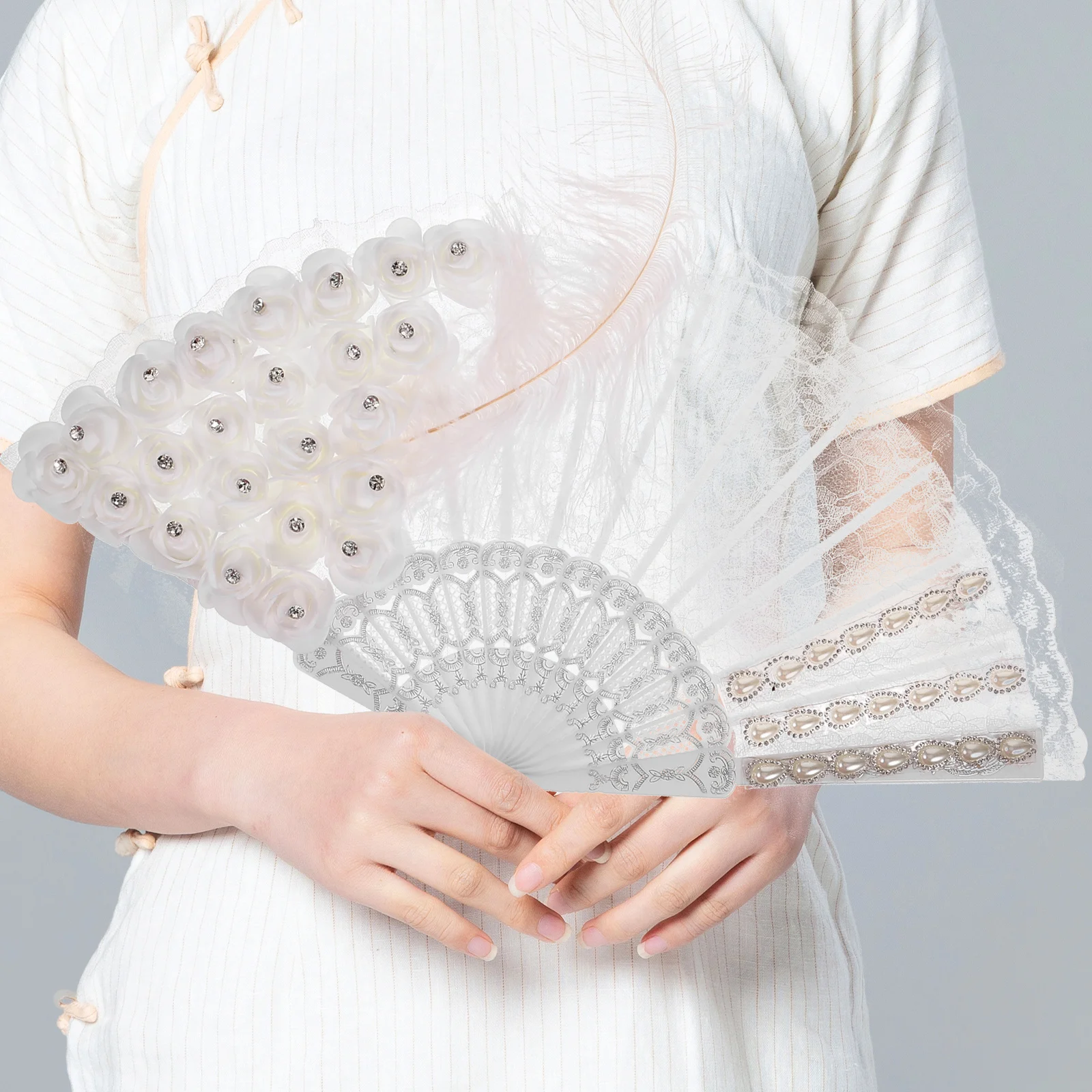 

Wedding Fans for Guests Bulk Lace Bridal Fan Decorative H Fans Fabric Foldable Wedding Bride Favors Lightweight Portable Classic