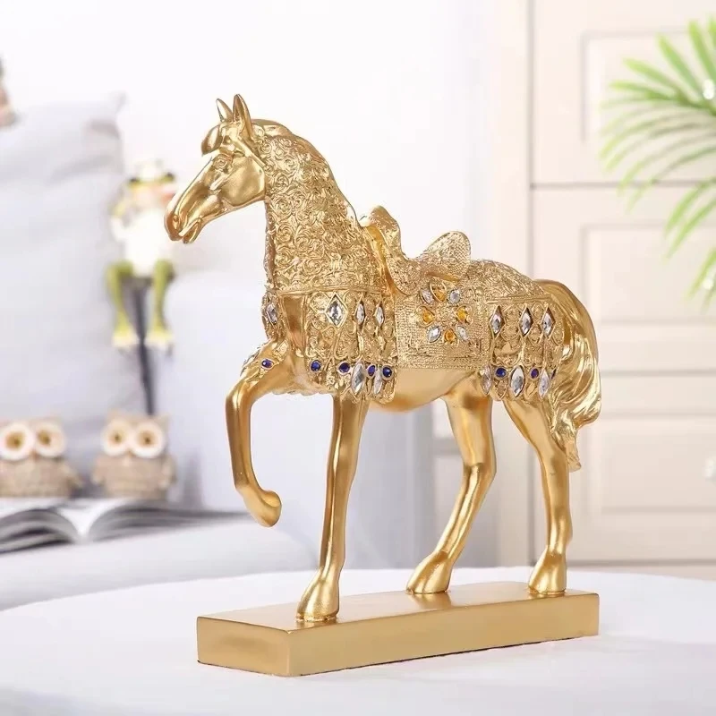 

Gold War Horse Ornaments Modern Creative Resin Crafts Office Living Room Porch Wine Cabinet Home Decoration Ornaments