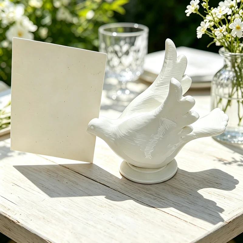 Pigeon shaped dining table seat card base, photo note display bracket, romantic wedding desktop decoration ornament