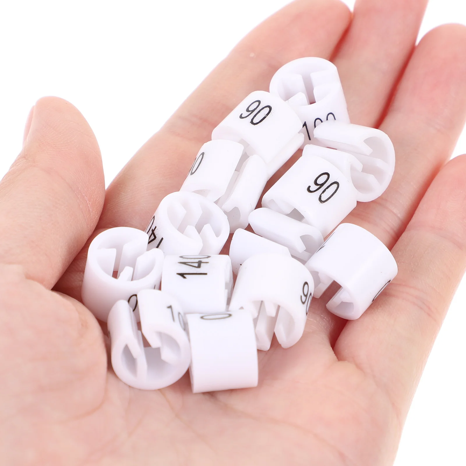 

100pcs Plastic Clothing Circle Rings Size Display Circles Clothes Hanger Size Markers Transparent Frosted Hanger Markers