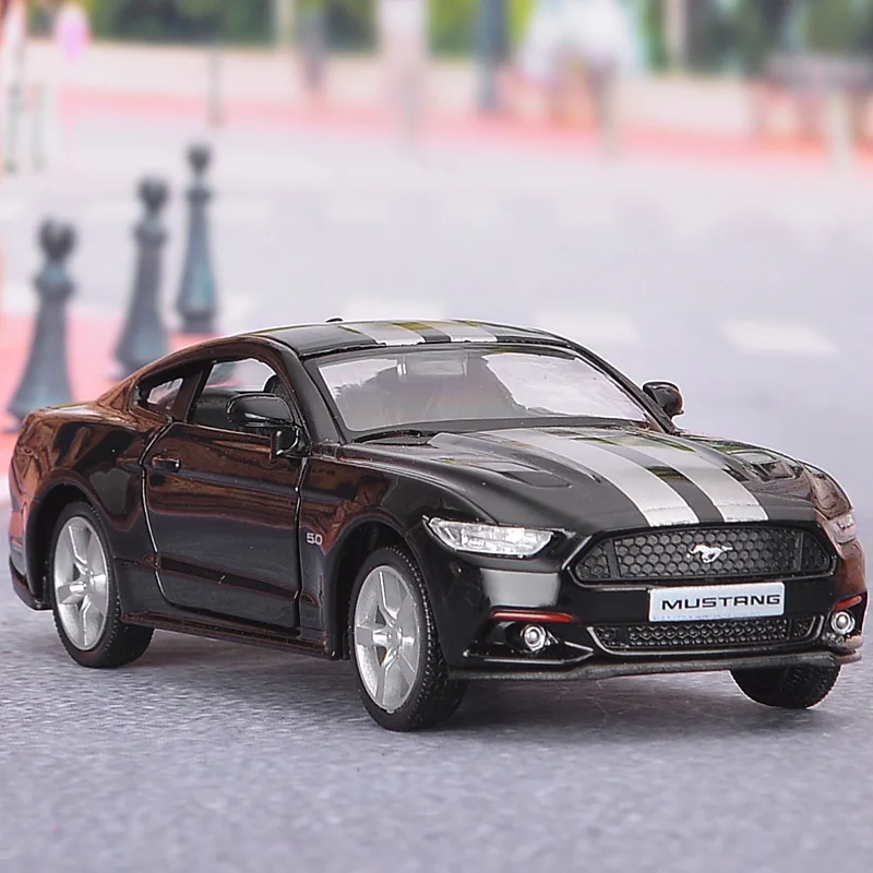 Ford Mustang GT-Coche de juguete modelo RMZ CiTY Diecast Super Sport Vehicle Pull Back Door Openable Collection, regalo para niños, 1/36