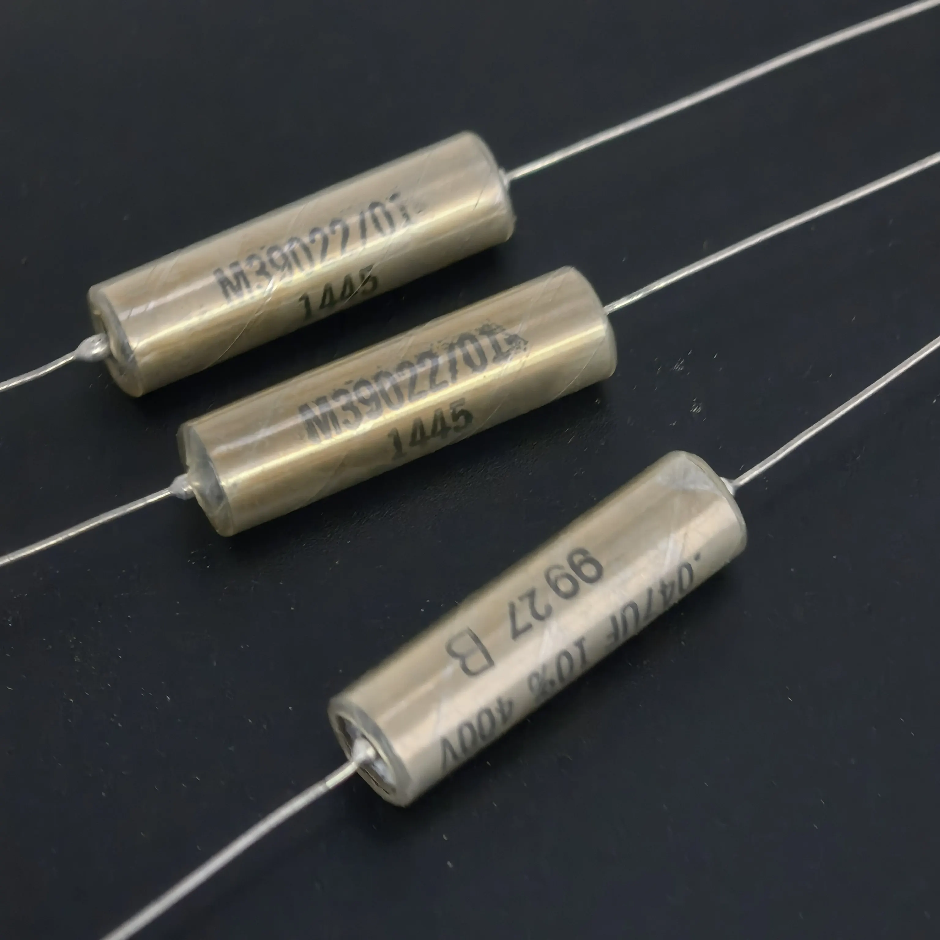 

Американский конденсатор 0.047UF 400V M39022/01 для электрогитары, масляный, бесступенчатый, с градуировкой по емкости.