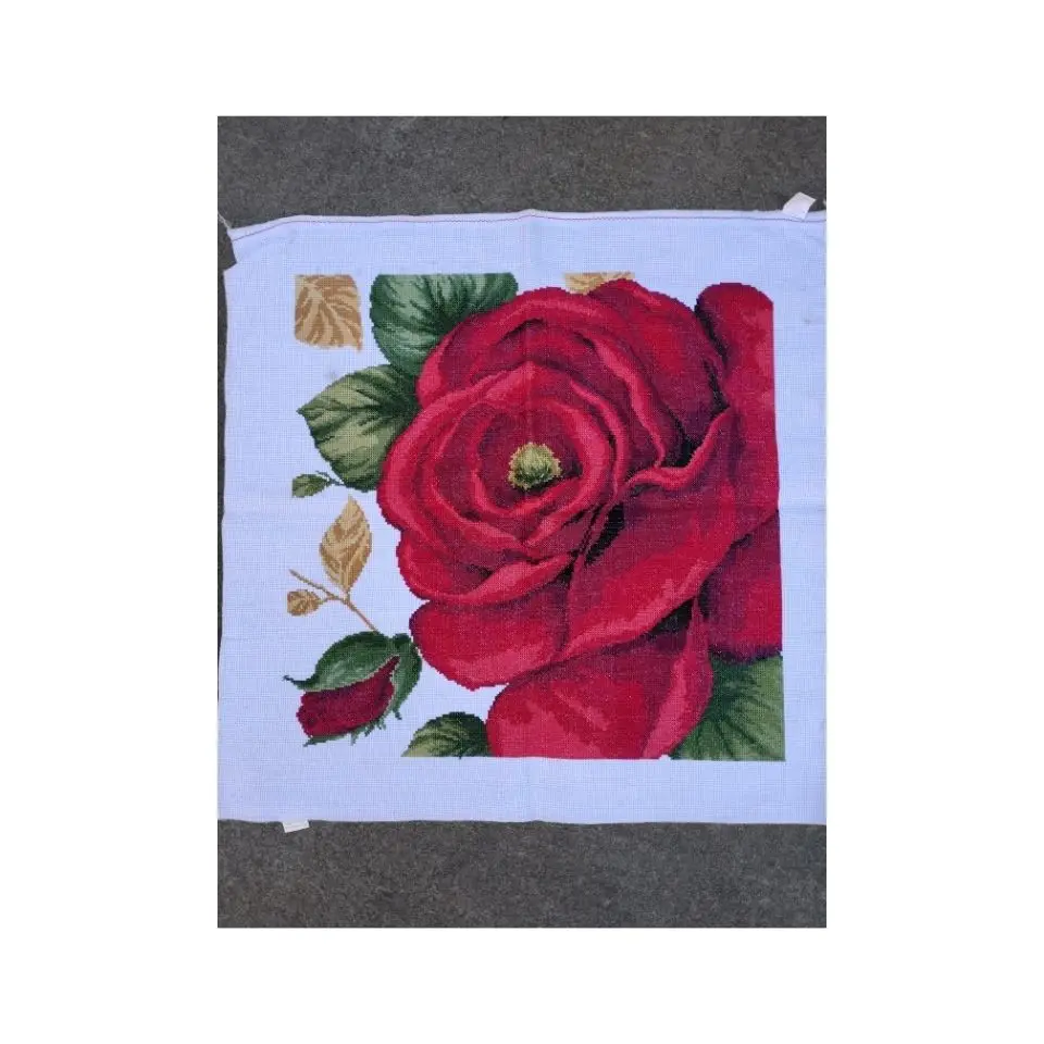 Handmade cross stitch finished product with red rose and rose charm, living room, bedroom, study, wedding, gift, simple hanging