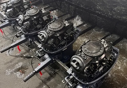 Low-Fuel-Consumption 40HP Remote Control Boat Engine for Recreational Boating
