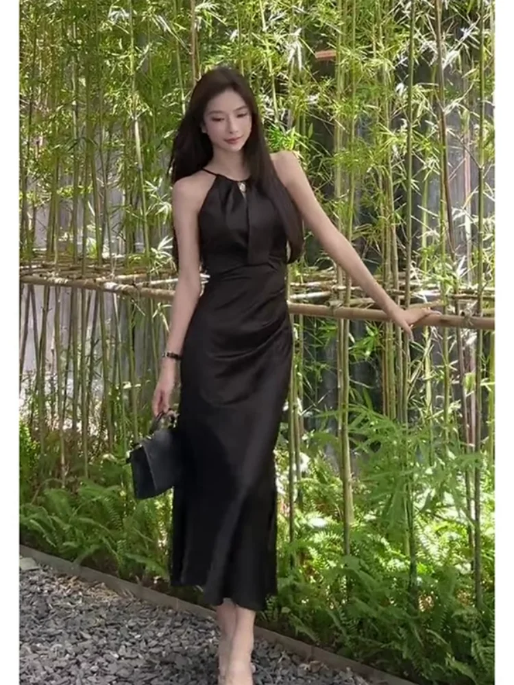 エレガントなサテンネックラインドレス女性のスリムフィットインナーウェア夏ハイウエストジッパー開閉ロングスカート A ライン無地