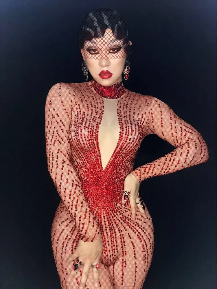 Macacão feminino sexy de strass vermelho, roupa elástica, bodysuit de pedra completa, strass brilhante, traje de palco