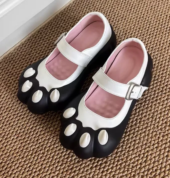 

2026 New Retro Style Cat's Paw Toe Platform Women Pumps High Heels 6CM Shoes Buckle Strap Design Shollow Marry Jane Shoes