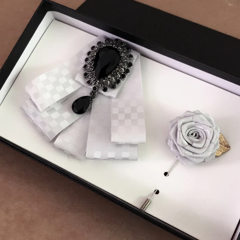 Pajarita de cristal negro de alta gama para hombres, accesorios de traje de banquete de negocios, cuello de boda británico coreano, flores, joyería hecha a mano