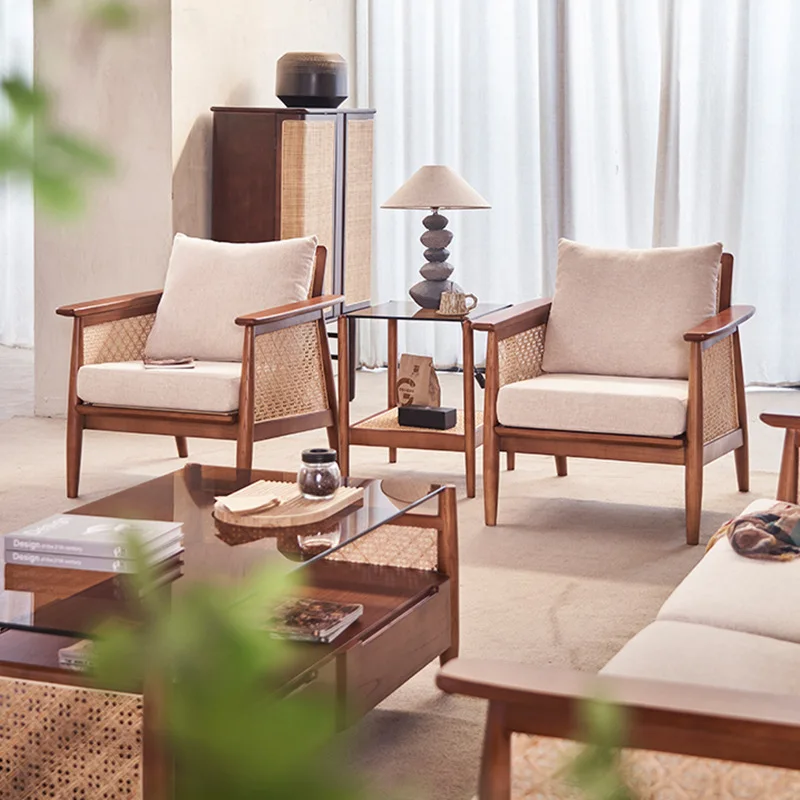 Sofa aus massivem Rattan