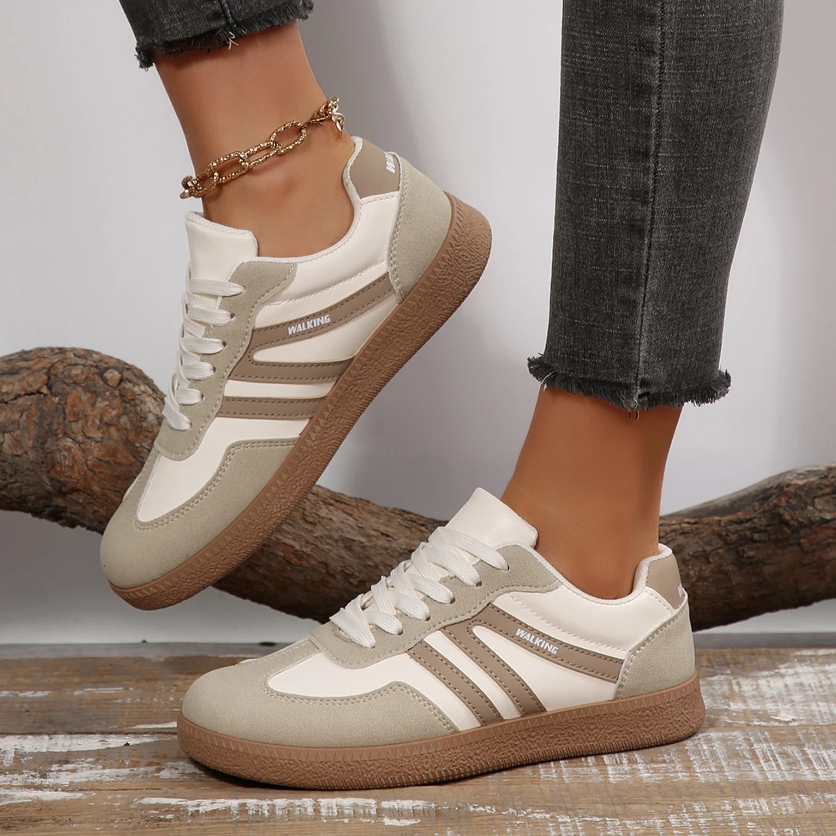 2026 Herbst Damenmode Wildleder-Sneaker mit Doppelschnalle und Metall-Details Leichte Atmungsaktive Bequeme Freizeitschuhe – Detail 3