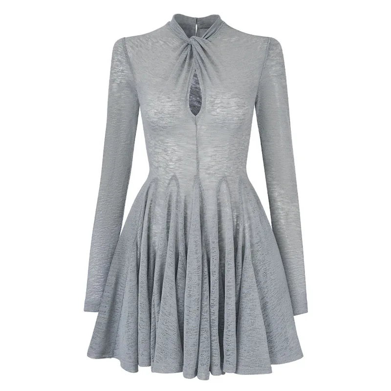 الفرنسية أنيقة مزاجه بسيط جولة الرقبة طويلة الأكمام عالية الخصر ضئيلة ألف خط رمادي مطوي فستان سهرة قصير المرأة الخريف