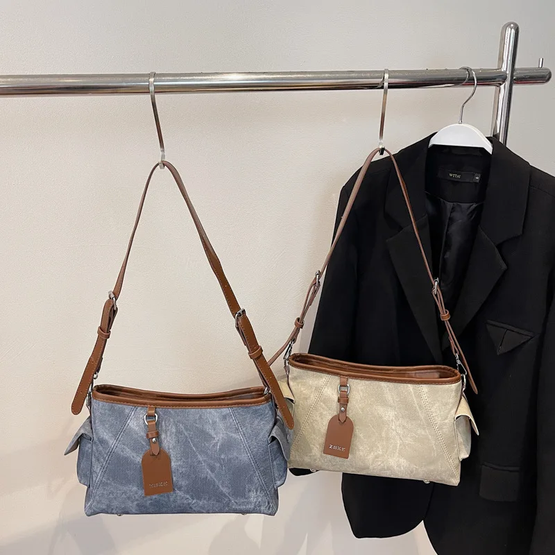 

2025 Commuter Underarm Bag Large Capacity Minimalist Design Crossbody Bag Simple Functional