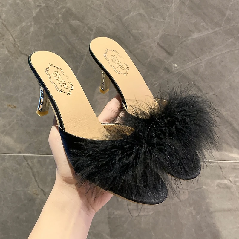 Korean Oversized Plush Sandals Sexy Black Feather Shoes for Women Elegant Versatile Peep-toe High-heeled Shoes New 2024 Summer