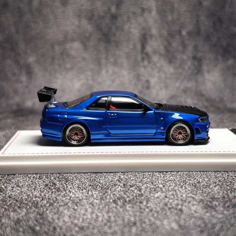新入荷 Fh 1:64 日産 カーボンキャップ スカイライン GTR R34 Z-Tune 合金製ミニチュアダイキャスト 日産オーナメント カスタム玩具 子供向けギフト