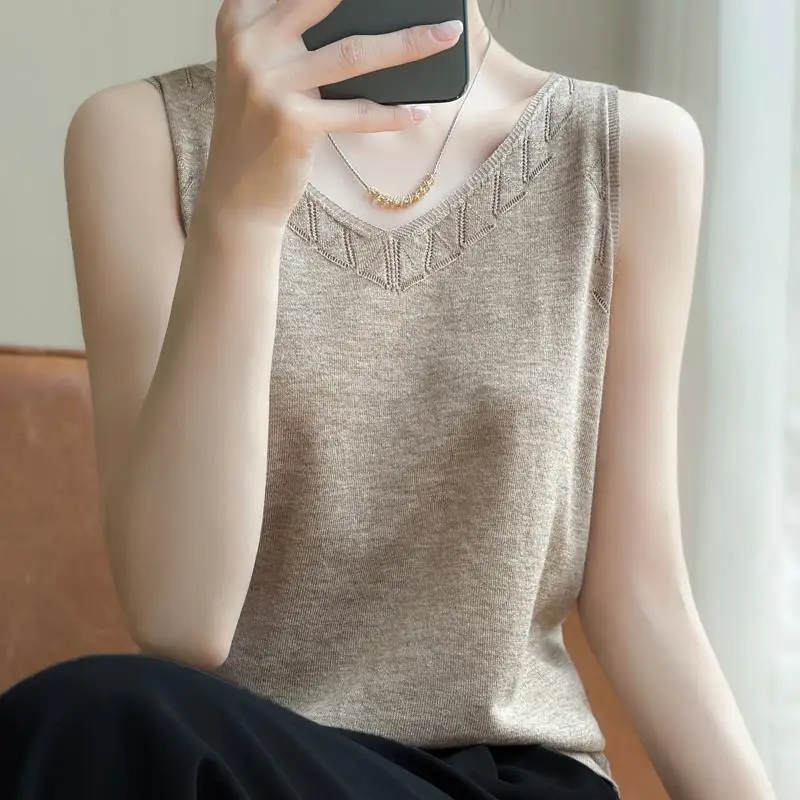 

Fashionable and Versatile Hollow Camisole Women's V-neck Knitted Bottoming Shirt Loose Inner Wear Sleeveless Top