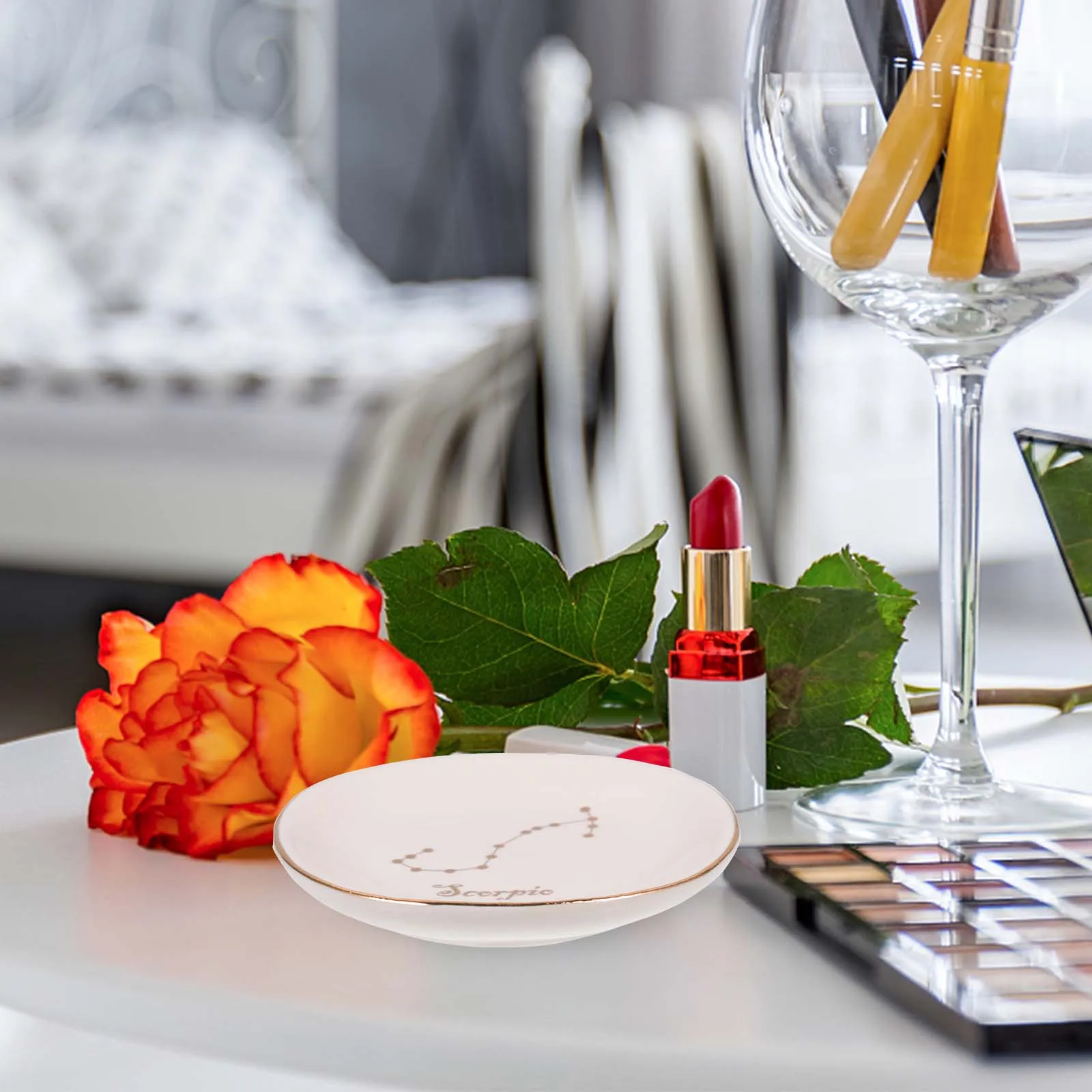 

Unique Flower Printed Ceramic Jewelry Dish Stylish Ring Tray Organizer for Earrings Necklaces Cosmetics Home Decor Gift